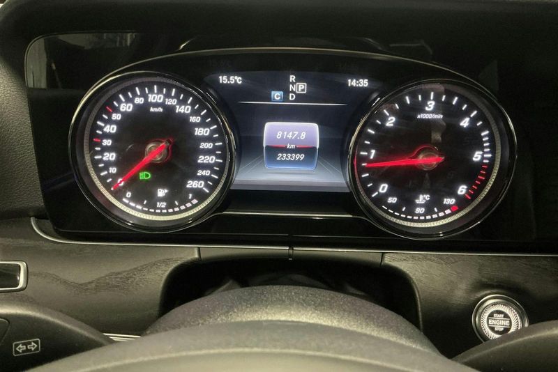 Mercedes E220 bild 11