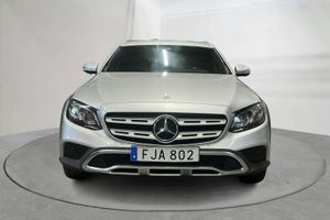 Mercedes E220 bild 4