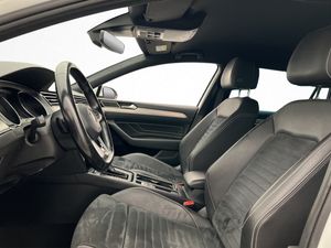 Volkswagen Passat bild 11