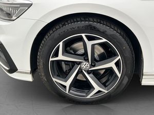 Volkswagen Passat bild 34