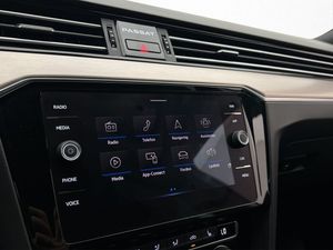 Volkswagen Passat bild 21