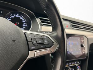 Volkswagen Passat bild 15