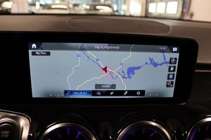Mercedes EQB300 bild 14