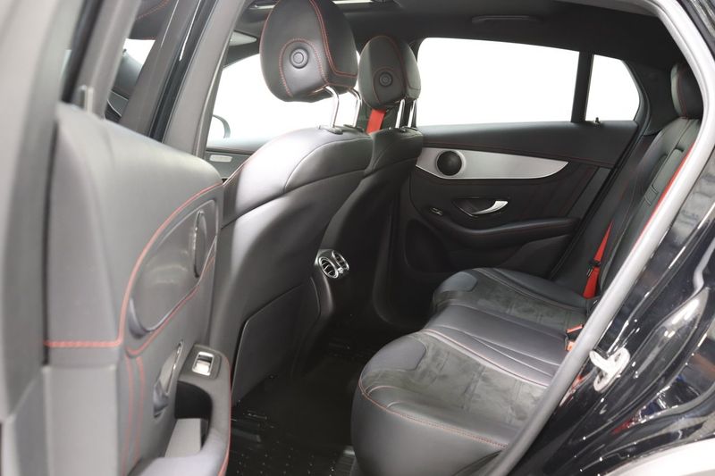 Mercedes GLC300 bild 11