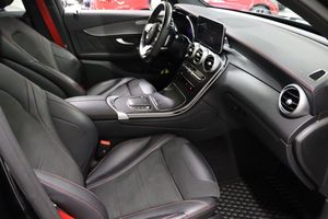 Mercedes GLC300 bild 25