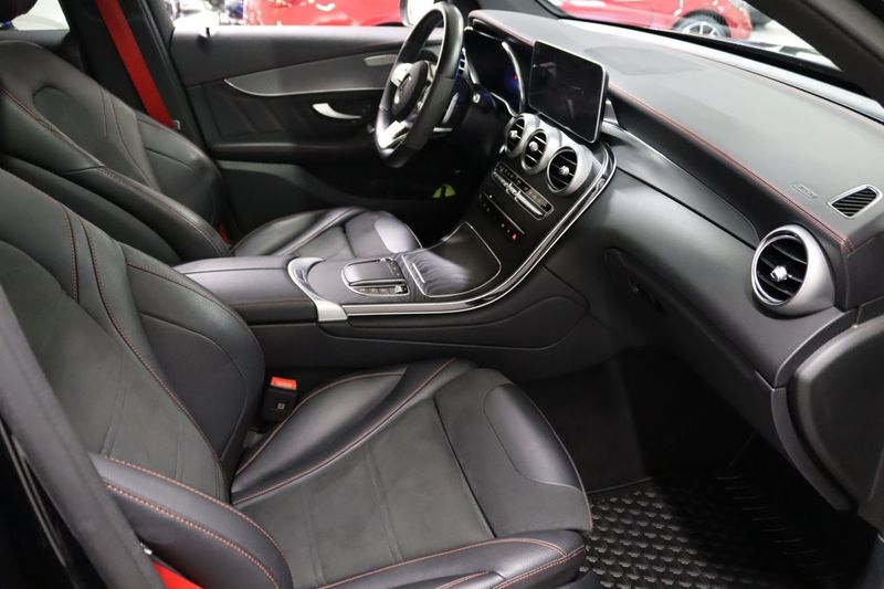 Mercedes GLC300 bild 25