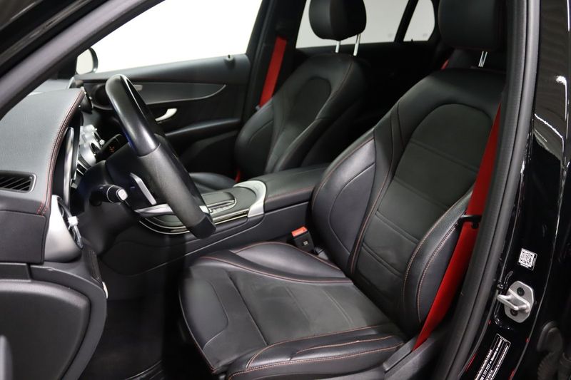 Mercedes GLC300 bild 24