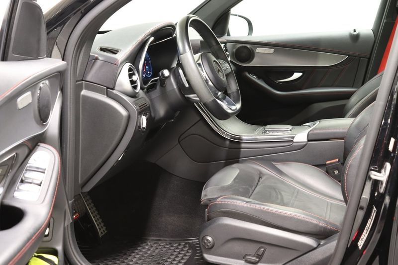 Mercedes GLC300 bild 10