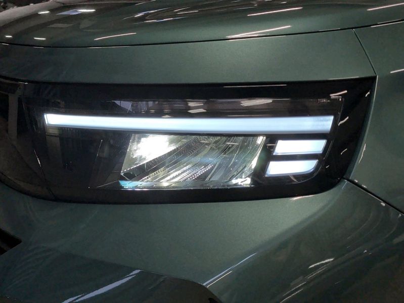 Opel Frontera bild 17
