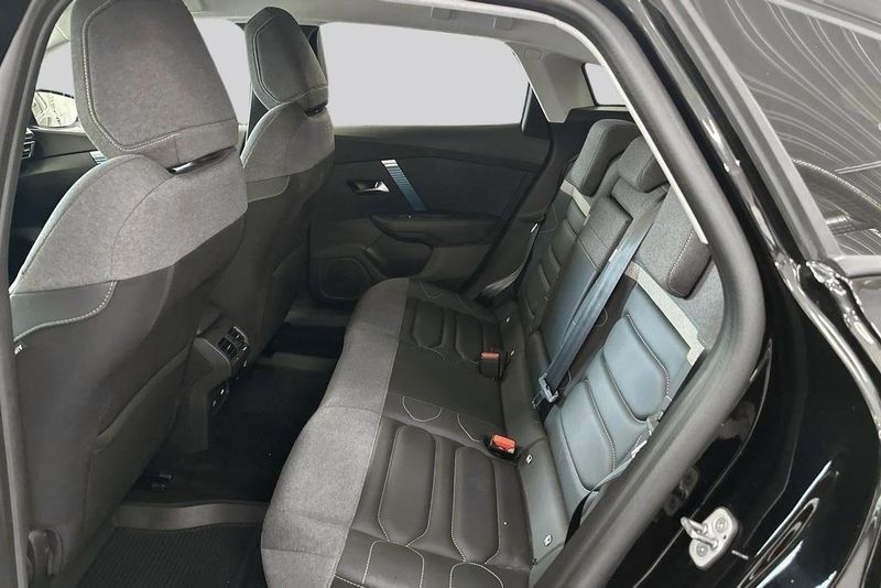 Citroen e-C4 bild 11