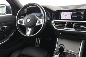 BMW 330 bild 14