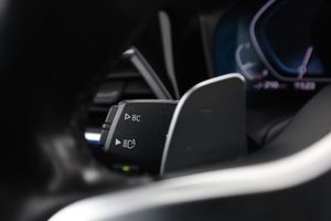 BMW 330 bild 36