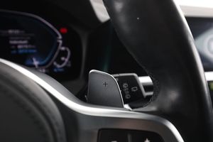 BMW 330 bild 35