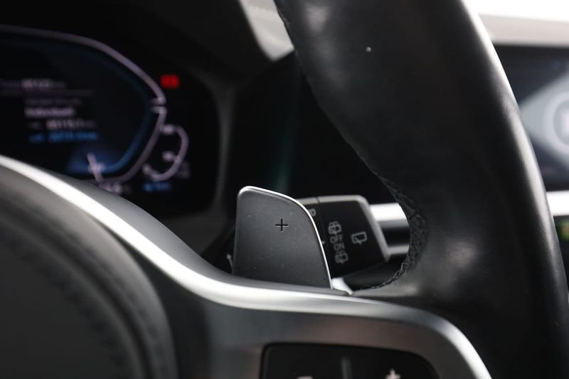 BMW 330 bild 35