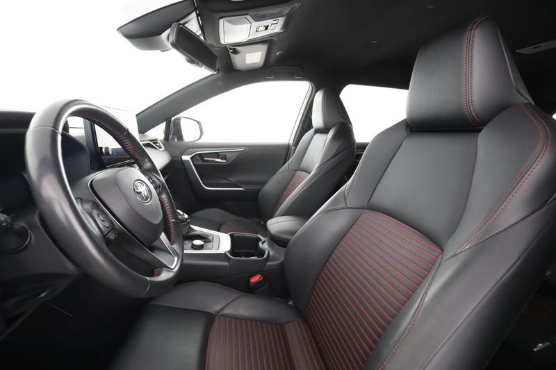 Toyota RAV4 bild 11