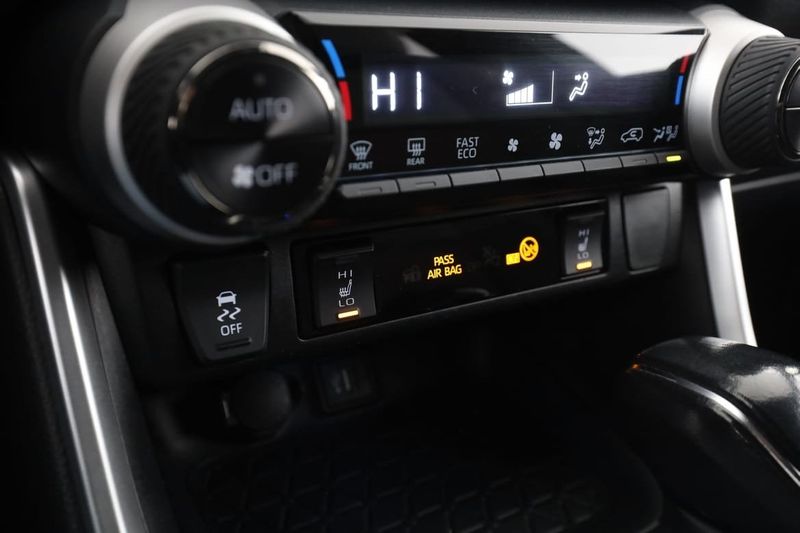 Toyota RAV4 bild 26