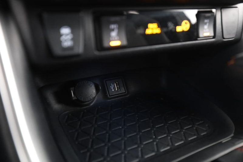 Toyota RAV4 bild 27