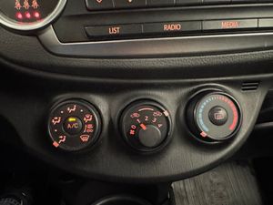 Toyota Yaris bild 24