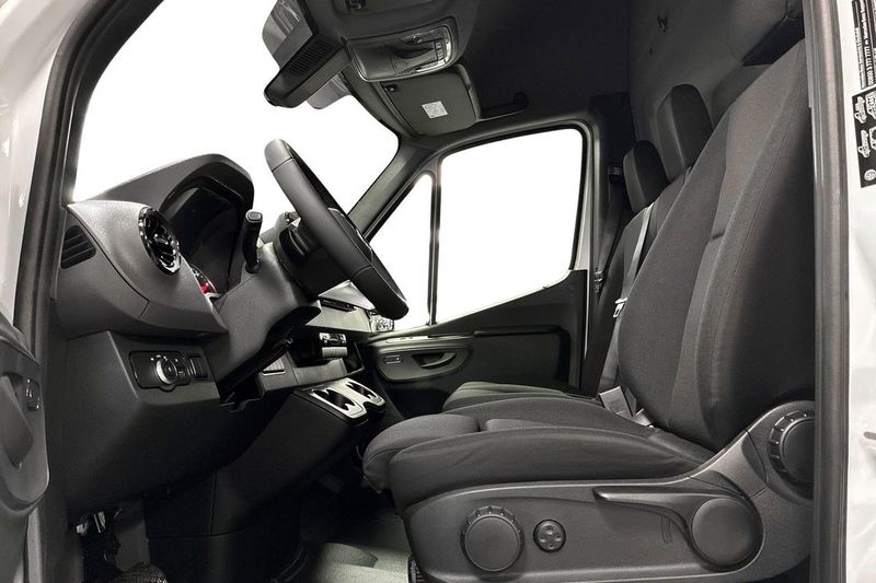 Mercedes Sprinter bild 8