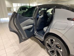 Lynk & Co 02 bild 8