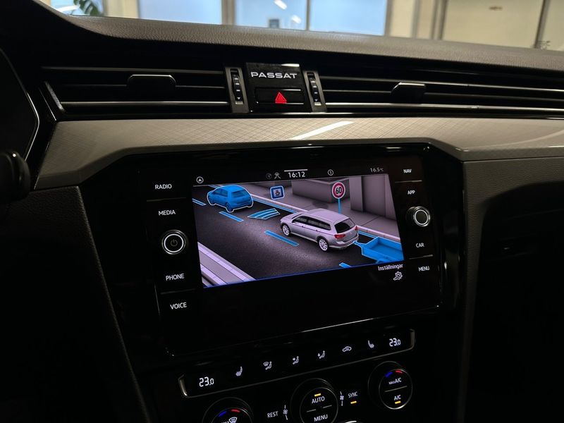 Volkswagen Passat bild 13