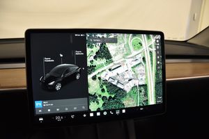 Tesla Model Y bild 22