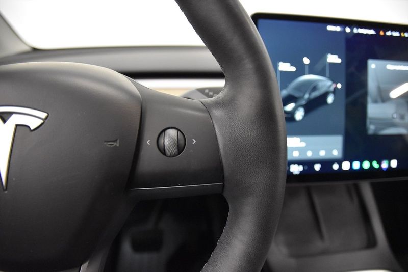 Tesla Model Y bild 11