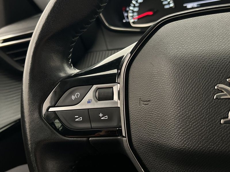 Peugeot 208 bild 26