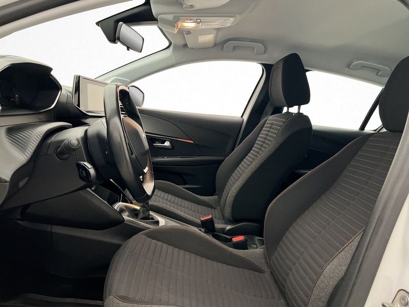 Peugeot 208 bild 11