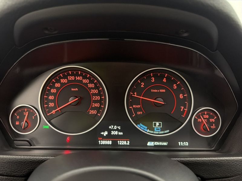 BMW 330 bild 20