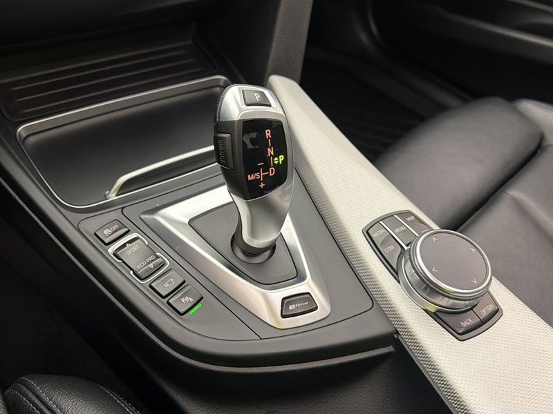 BMW 330 bild 28