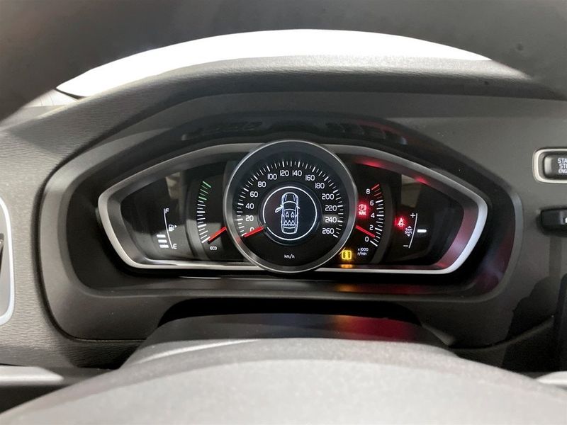 Volvo V40 bild 8