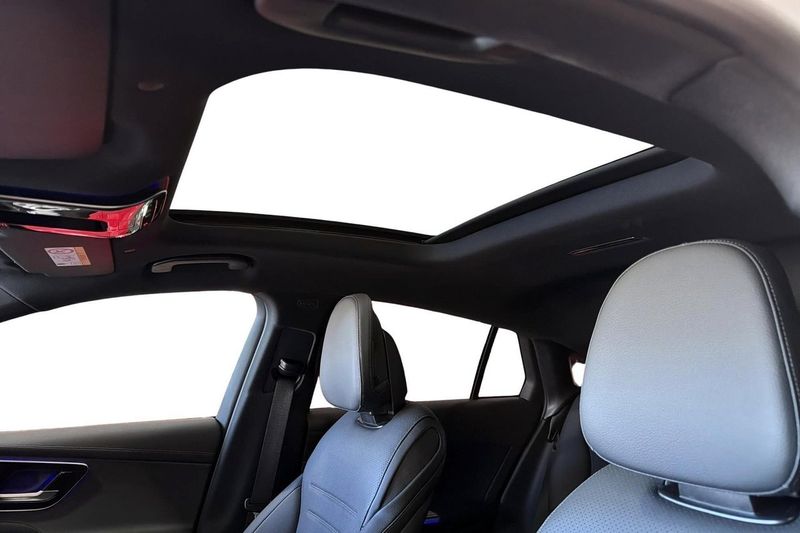 Mercedes GLC300 bild 11