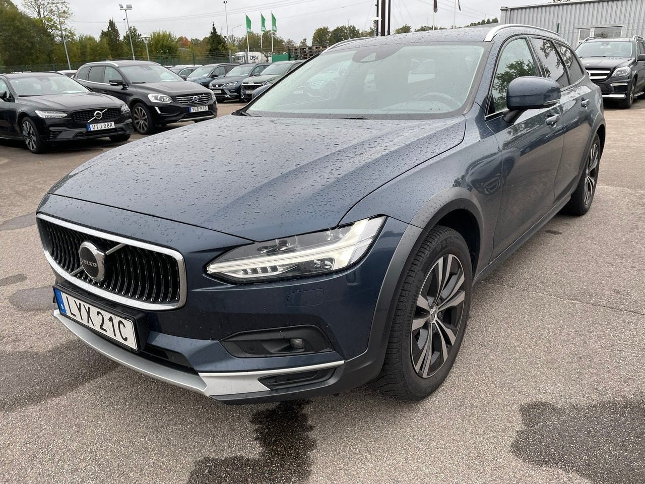 Volvo V90
