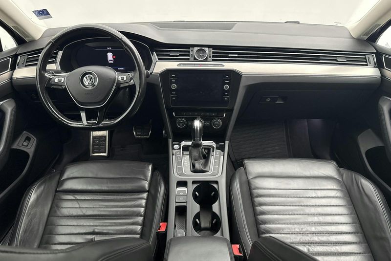 Volkswagen Passat bild 6