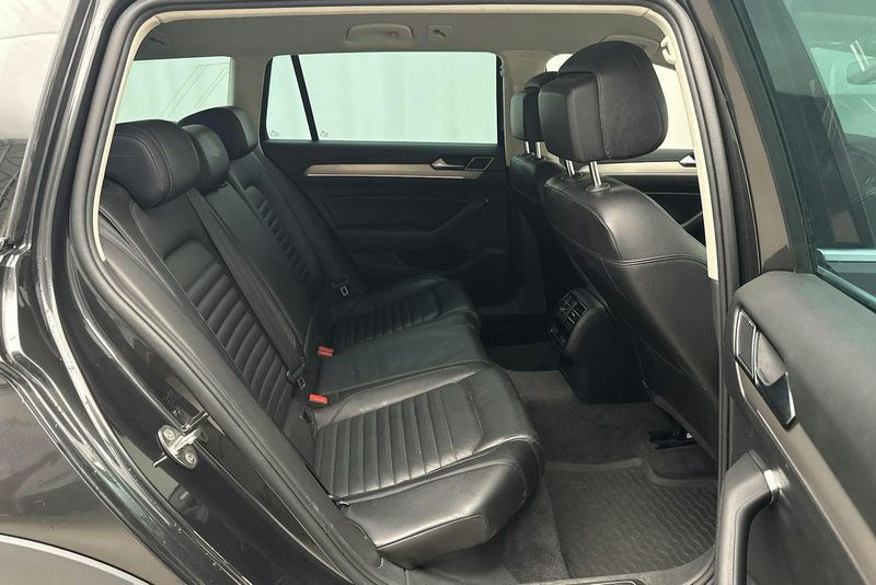 Volkswagen Passat bild 8