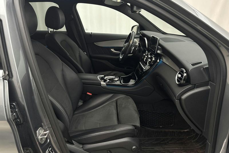Mercedes GLC220 bild 7