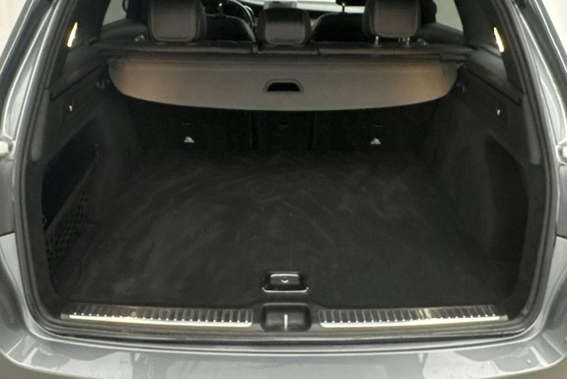 Mercedes GLC220 bild 9