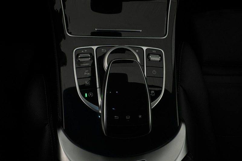 Mercedes GLC220 bild 14