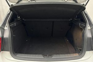 BMW 116 bild 9