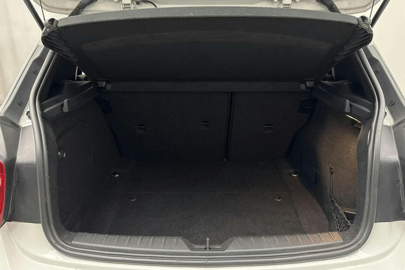 BMW 116 bild 9