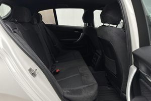 BMW 116 bild 8