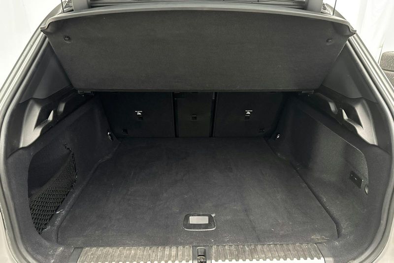 BMW iX3 bild 9