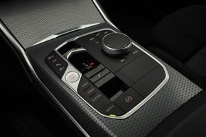 BMW 330 bild 16