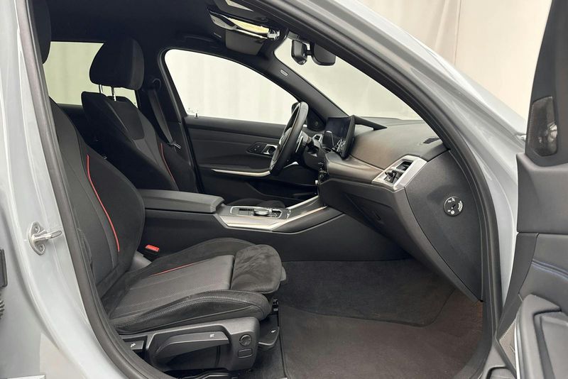 BMW 330 bild 7