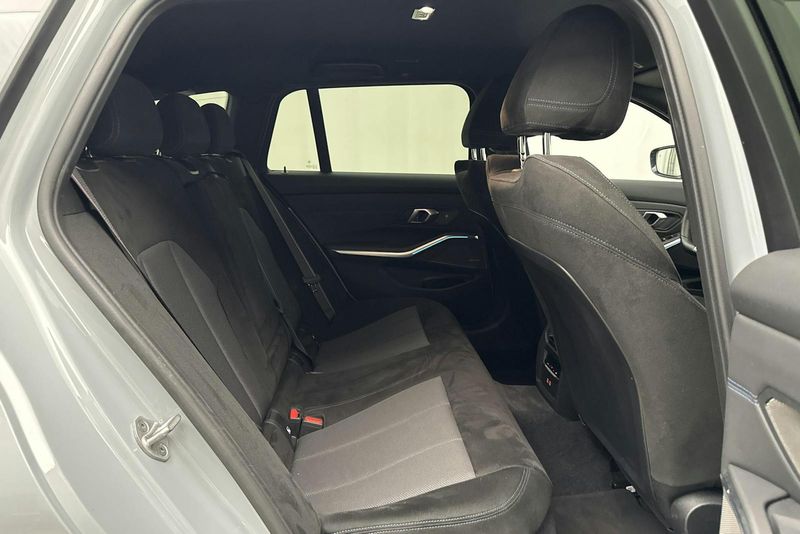 BMW 330 bild 8