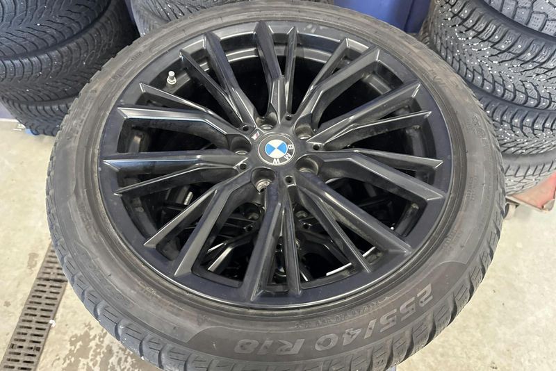BMW 330 bild 24