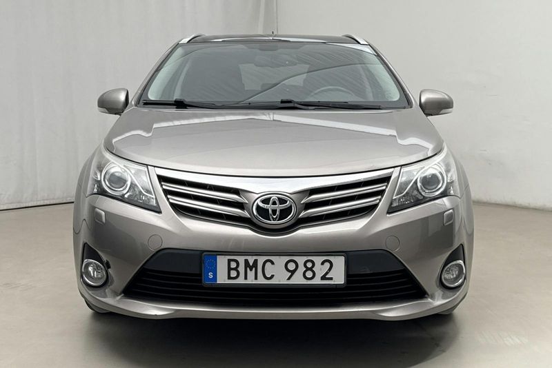 Toyota Avensis bild 4