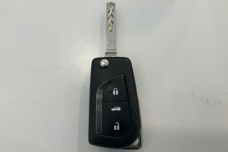 Toyota Avensis bild 18