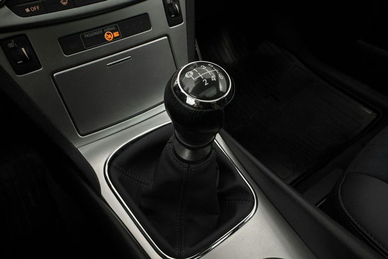 Toyota Avensis bild 16